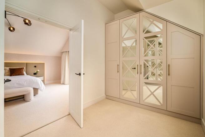 Master bedroom dressing room
