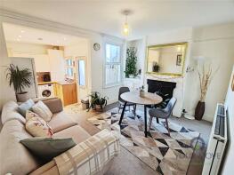37, Glencoe Road, Chatham ME4 5QD
