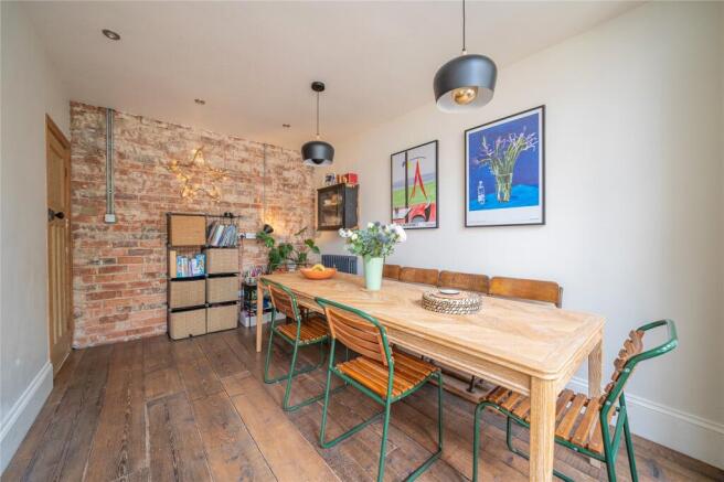 3 bed Semi-Detached for sale Image 9
