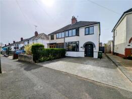12, Bruce Road, Kidderminster DY10 2TY