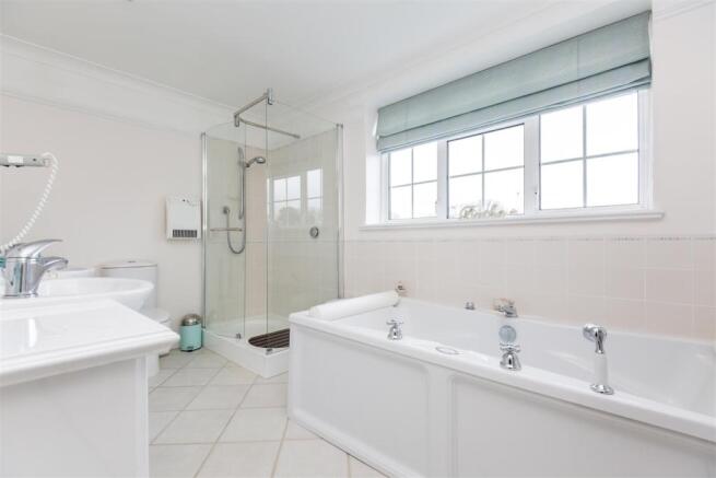 Bathroom.jpg