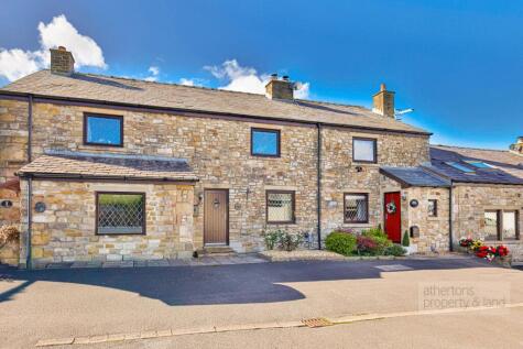 Whalley Road, Billington, BB7