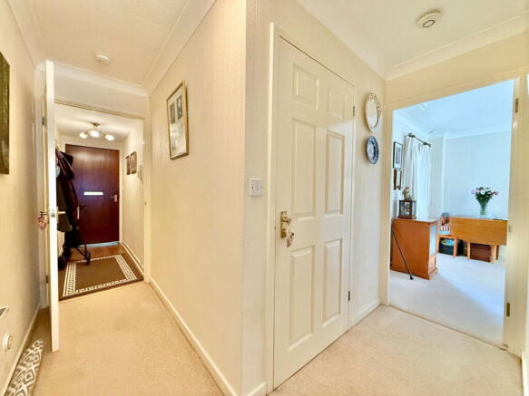 1 bed Flat for sale Image 10