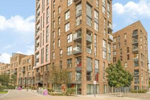Flat 401, 35 Lotus House, Ovex Close, London E14 3PP