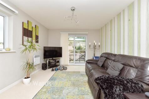 Poynder Drive, Snodland, Kent
