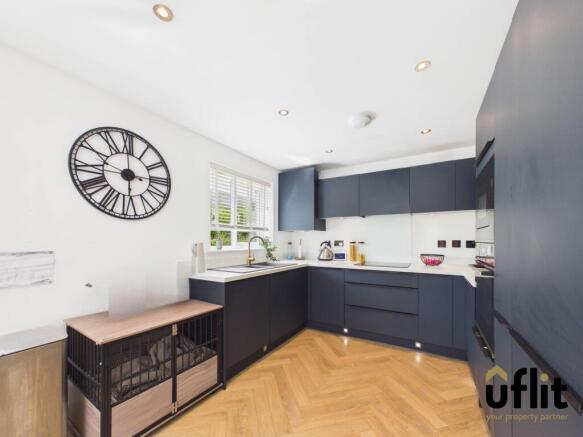 3 bed Semi-Detached for sale Image 5