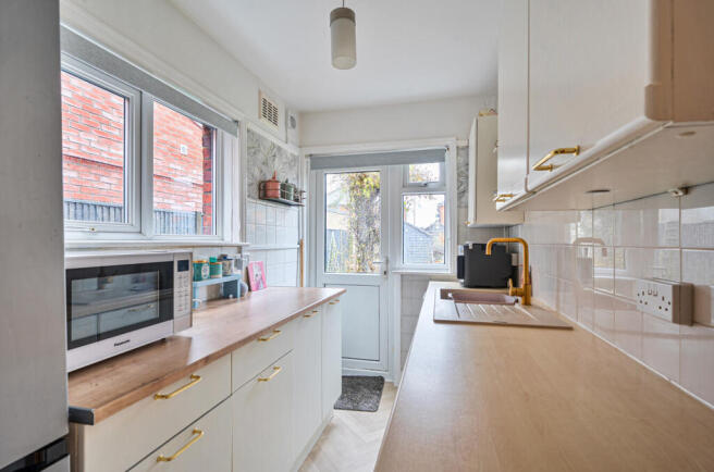 1403872-25-6970a9...