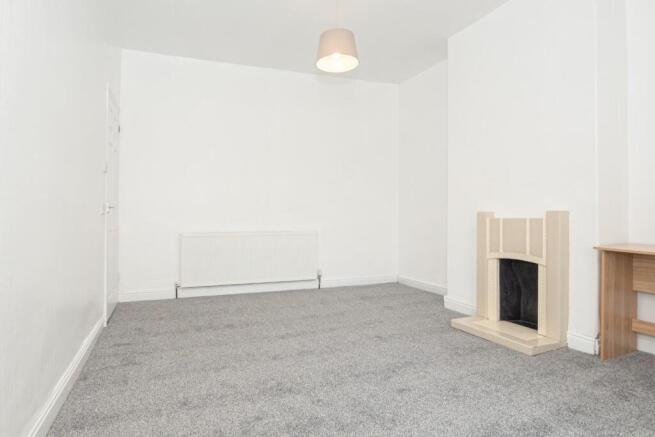 4 bed Terraced to rent Image 9