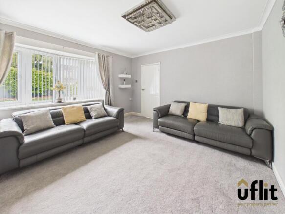 4 bed Detached for sale Image 9