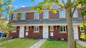17, Birchenlee, Hyde SK14 3EX