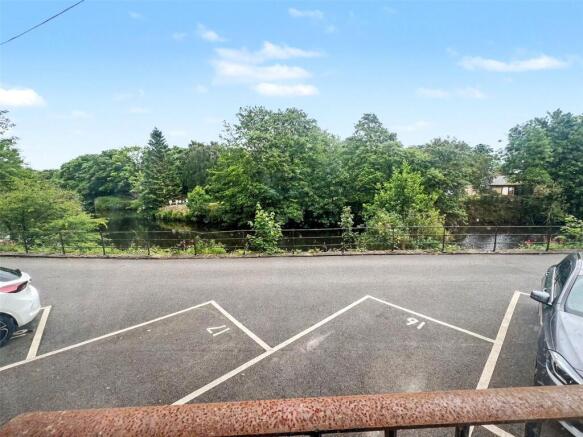 2 bed Apartment for sale Image 9