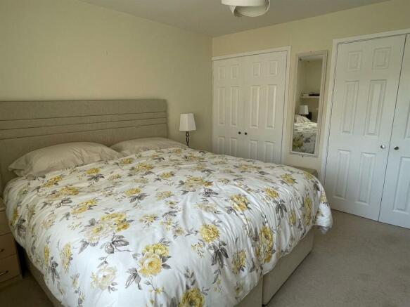 Bedroom 1.jpg