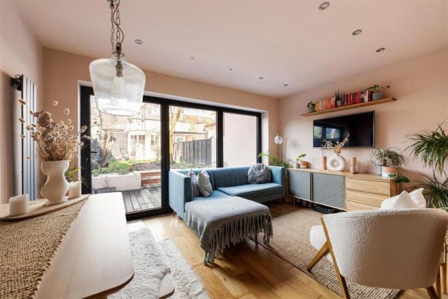 Capworth Street, E10