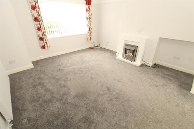 Lounge1.JPG
