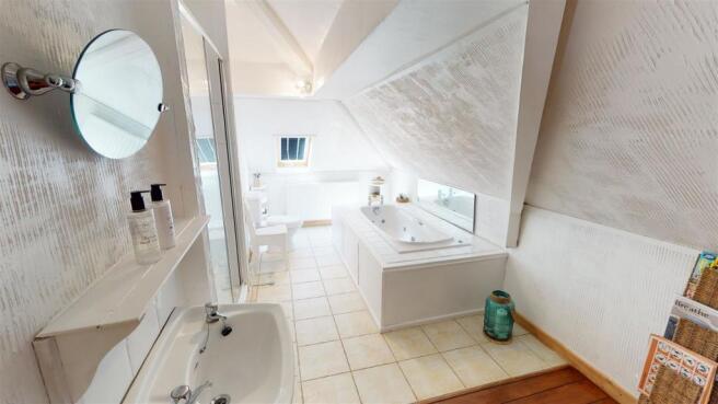 Villiers Crescent - En Suite