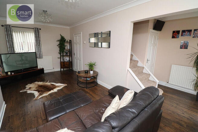3 bed Semi-Detached for sale Image 6
