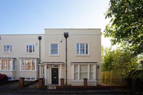 3, Salomons Mews, Cambridge Gardens, Tunbridge Wells TN2 4SD