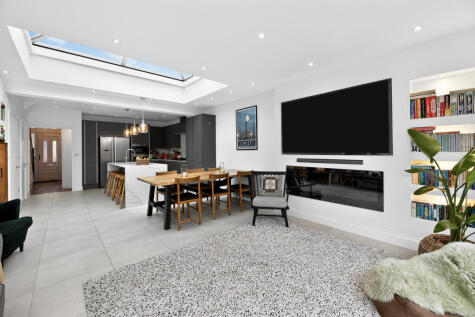 Trelawney Road, Ilford, IG6