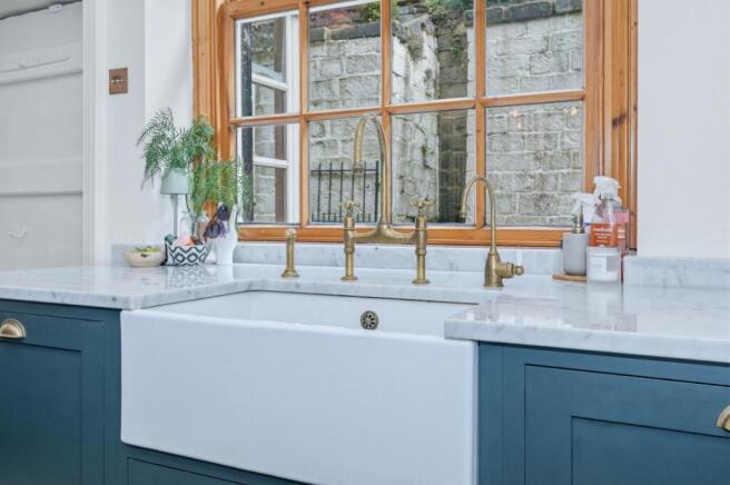 5 bed Character Property for sale Image 8