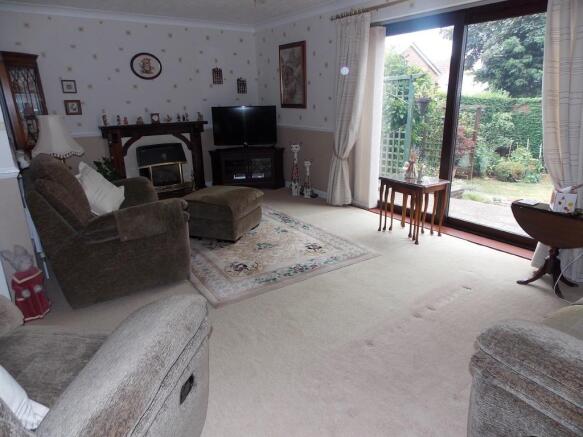Lounge/dining room