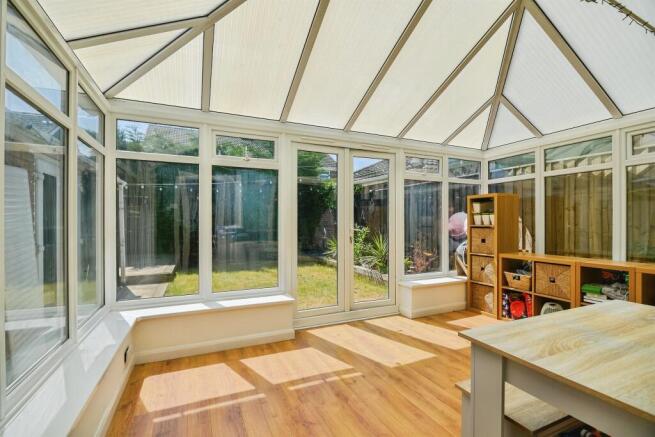 3 bed Semi-Detached for sale Image 6