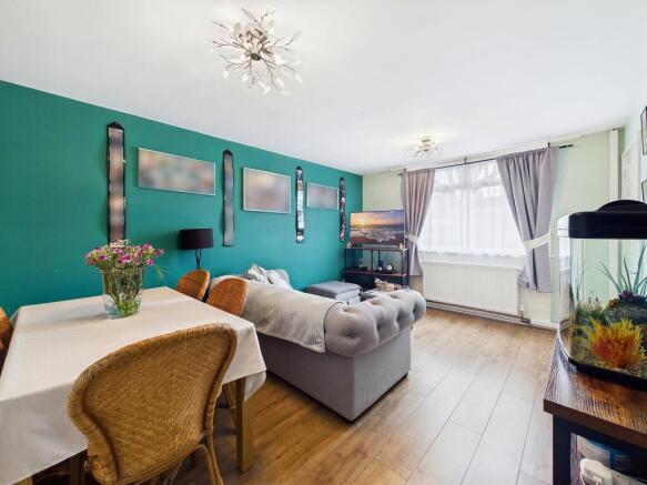 CAM05192G0-PR0241-STILL009