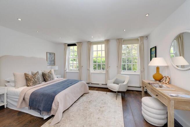 Christchurch Hill, Hampstead Village, NW3 photo 4