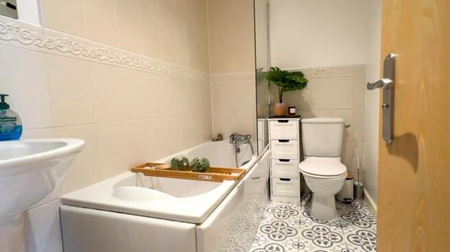 Photo 13