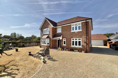 Brook Avenue, Warsash