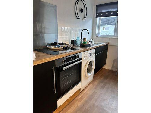 Kitchen 2.jpg