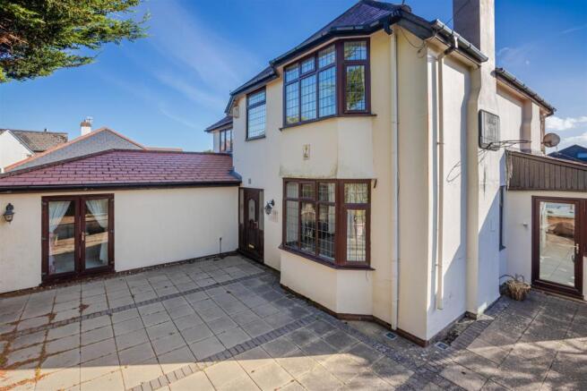 A10 - 91 Dartmouth Road Paignton - 221011.jpg
