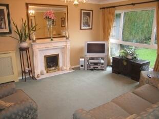 Lounge 1
