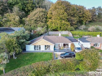 Seymour Drive, Torquay, TQ2
