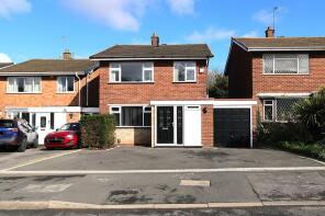 24, Leigh Close, Walsall WS4 2DU