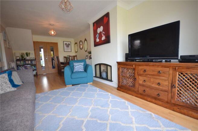 Living Area 1b