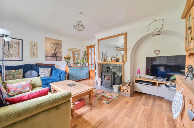 1357658-15-68d683...