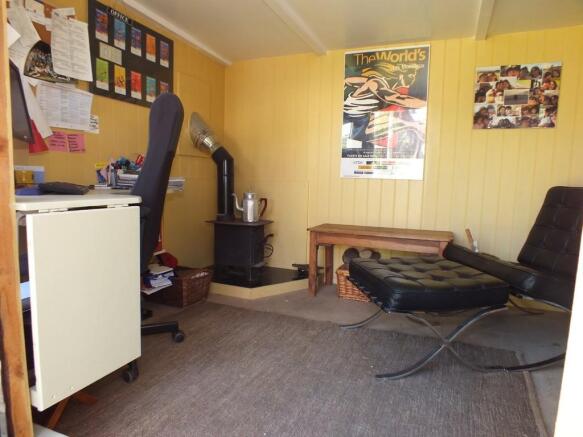 Photo 11
