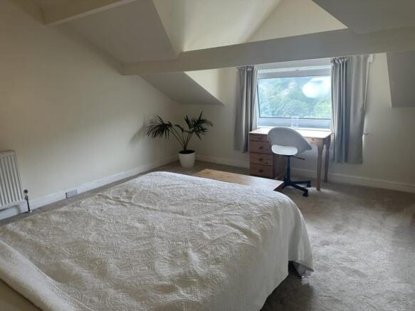 4 bed Terraced for sale Image 7