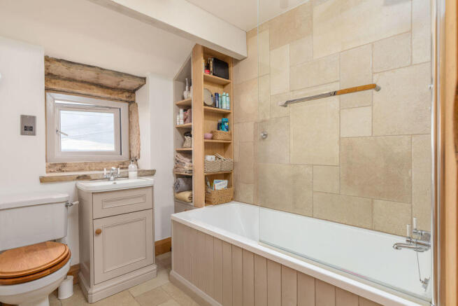 2 bed Cottage for sale Image 9