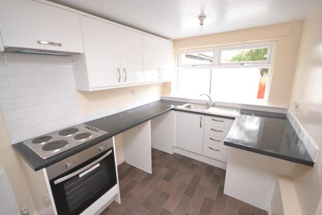 FITTED KITCHEN