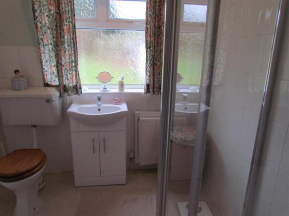 The ensuite shower r