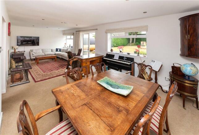 Dining/Sitting Room