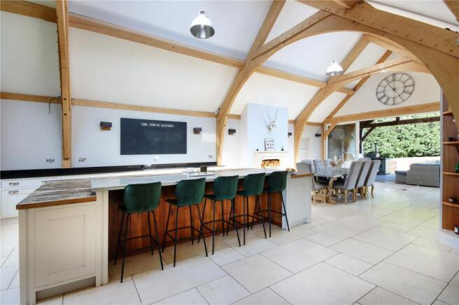 Kitchen/Dining Rm