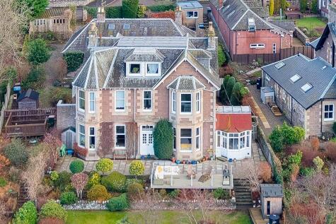 Blairhosh, Gwydyr Road, Crieff, Perthshire, PH7