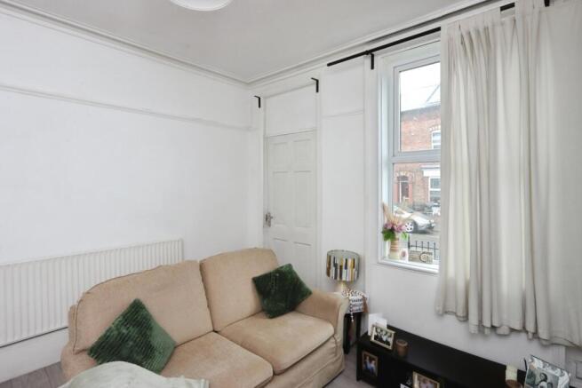 3 bed Terraced for sale Image 6