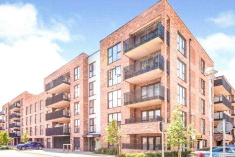 Reynard Way, Brentford, TW8