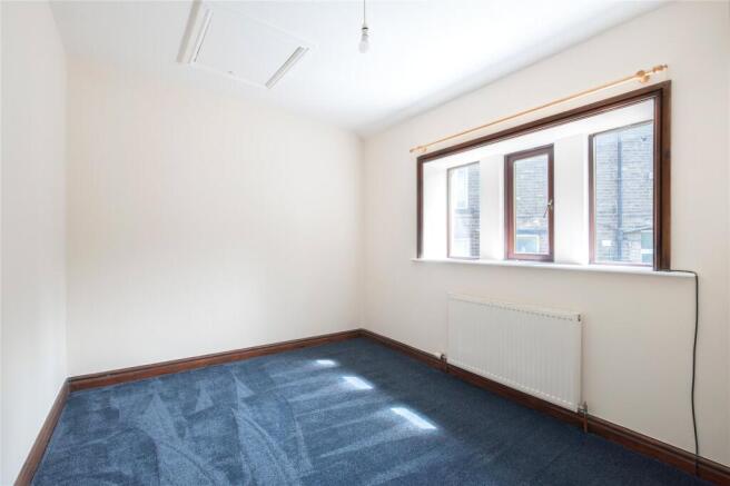 3 bed Terraced for sale Image 12