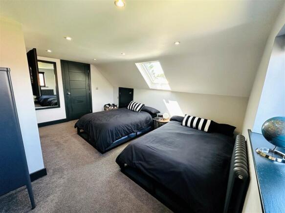 bedroom3.jpg