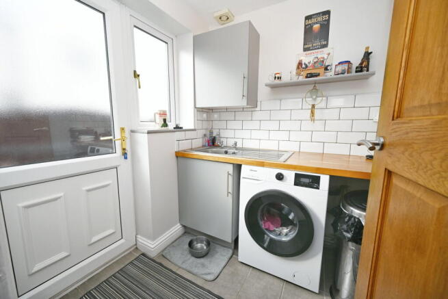 4 bed Detached for sale Image 12