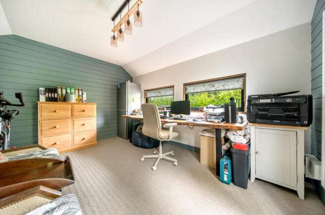 Office/Outbuilding